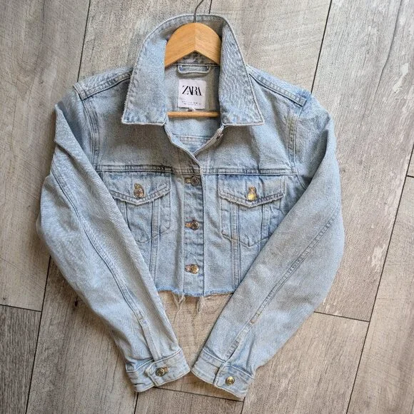 Zara Cropped Distressed Denim Jacket Raw Hem Casual Chic Street Style | Size M - Picture 6 of 11